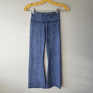 Aerie denim blue flaired leggings | Chill. Play.Move